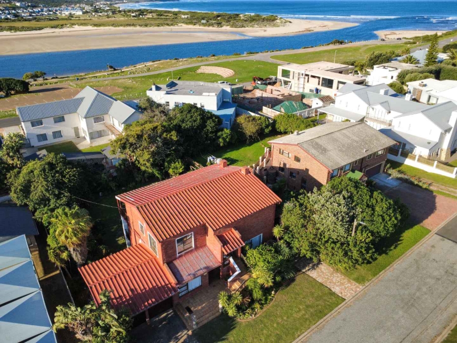 4 Bedroom Property for Sale in Stilbaai Wes Western Cape